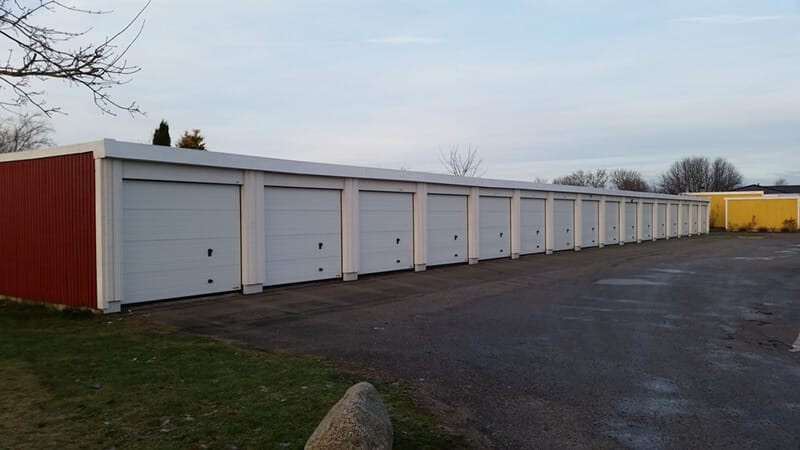Garageportar monterade av Portfirman.se för en bostadsrättsförening